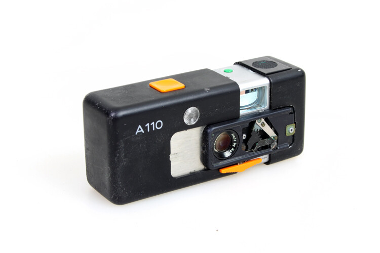 【ほぼ美品】 Rollei A110 ローライA１１０ポケットカメラ コンパクトでしっかり撮れるローライA110 | すぱ・ぼちぼち写真