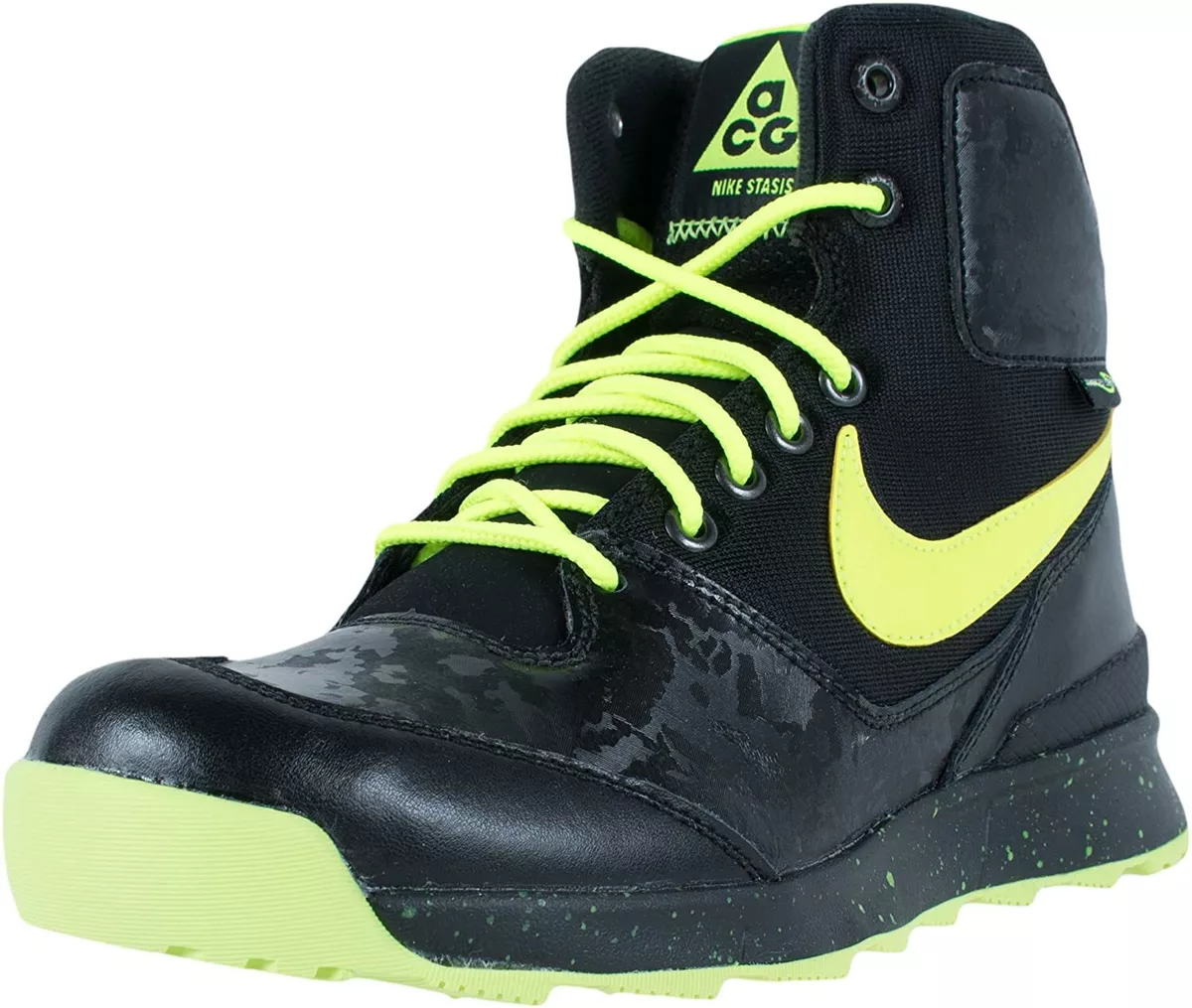 Grade school hot sale nike acg boots