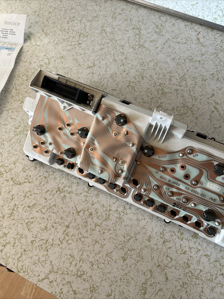 Cuadro de instrumentos velocímetro Jeep Grand Cherokee ZJ 93-95 143K 56009012 Foto 3 de 4