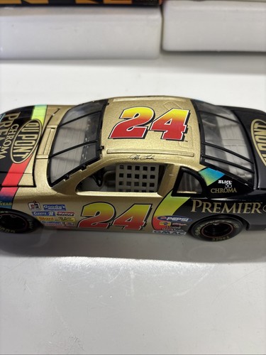 Action 1997 Jeff Gordon #24 Dupont Chroma Premier Monte Carlo 1:24 Diecast Car - Picture 6 of 16