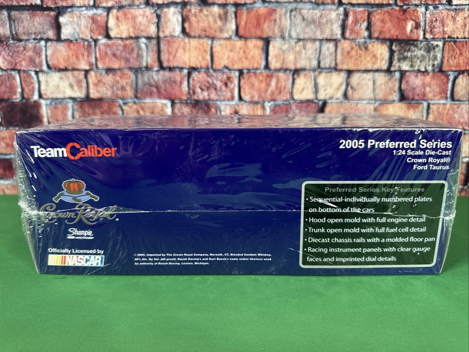 Ford Taurus 2005 nuevo Team Calibre 1/24 Kurt Busch #97 Crown Royal 2005 Foto 2 de 4