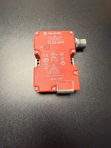 Allen-Bradley GuardMaster Safety Interlock Switch 440G-T27241 TLS2-GD2