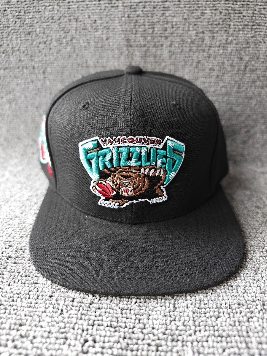 Mitchell & Ness Vancouver Grizzlies 1995-96 Inaugural Season Black Snapback Hat