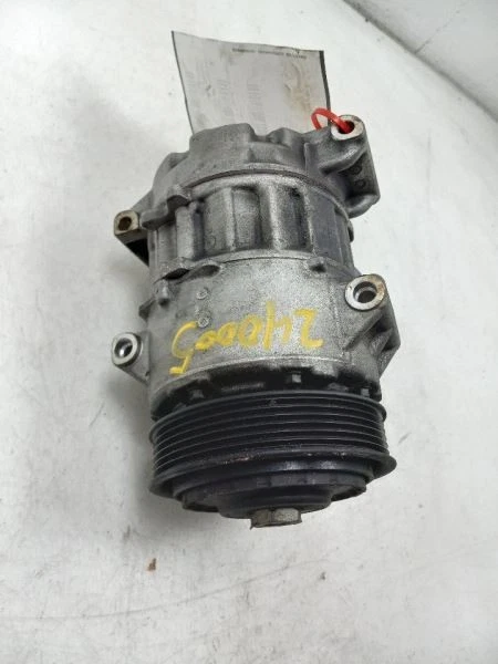 Toyota RAV4 XLE 2015 2,5 L AWD compresor de aire acondicionado Foto 3 de 4