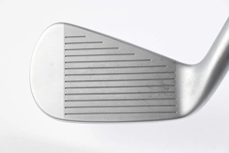 Taylormade P.UDI #2 Iron / 17 Degree / X-Flex UST Mamiya Recoil Dart 105 - Image 2 of 4