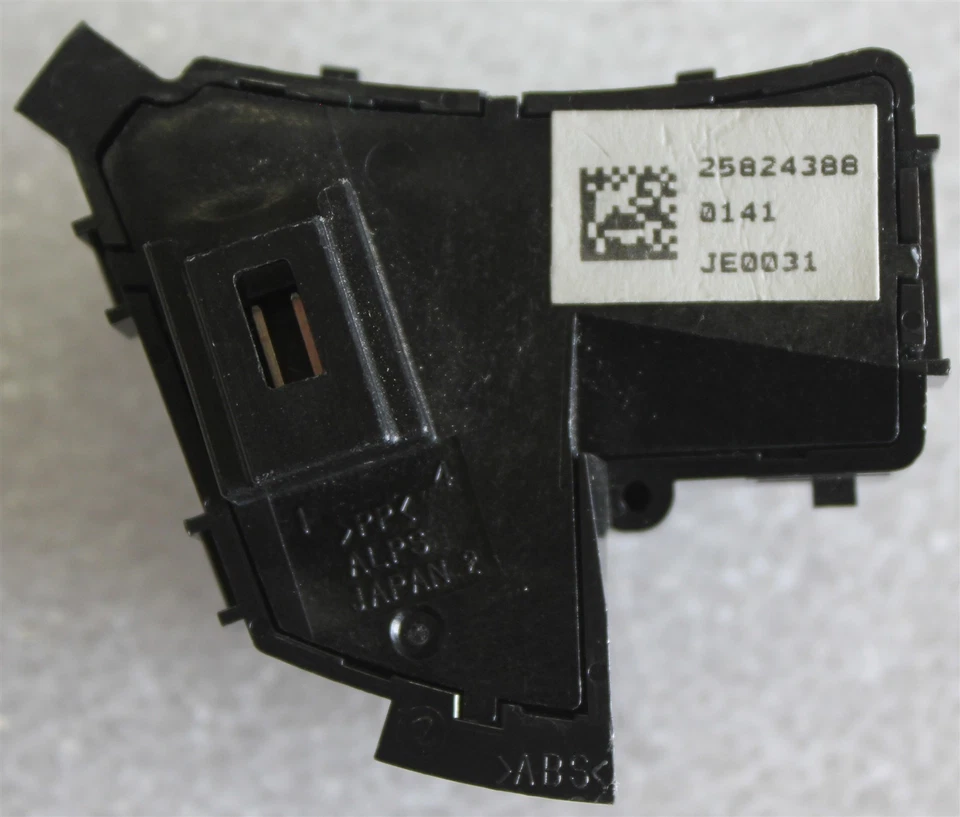 09-10 Interruptor estéreo del volante Chevy 25824388 botón con control telefónico GM OEM Foto 3 de 4