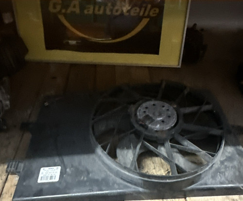 Mercedes A-Klasse (W168)  Kühlerlüfter A1685000593 1685000593