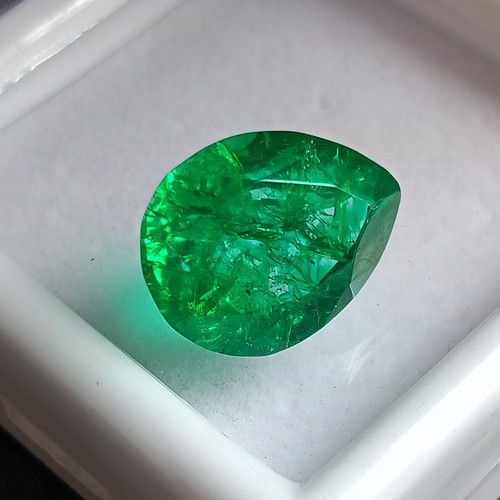 Natural Green COLOMBIAN Emerald Pear Cut CERTIFIED Loose Gemstone 9.95 Ct - Picture 5 of 9