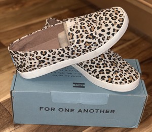 toms avalon leopard