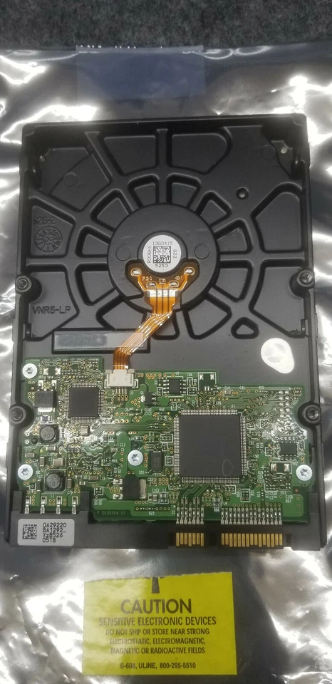 Hitachi GST HDS728040PLA320 40GB 7200 RPM 2MB Cache SATA 3.0Gb/s 3.5" - Image 2 of 3