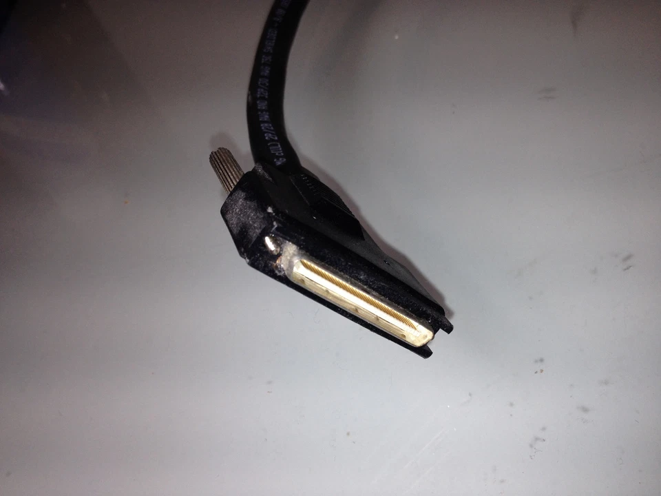 HD68 to UHD68 Shielded SCSI Data Cable - Image 2 of 4