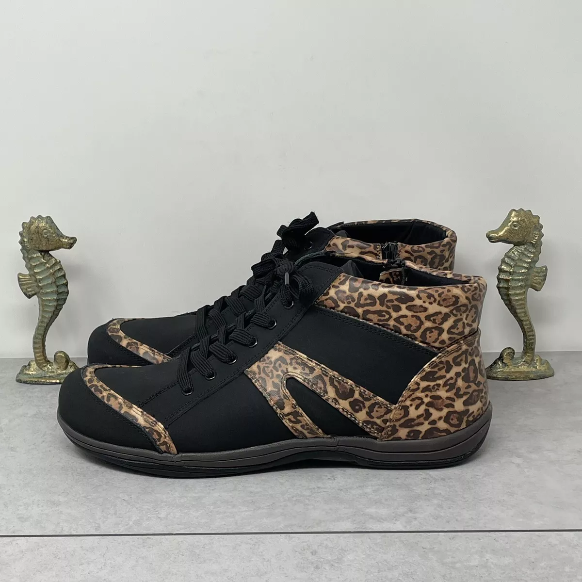 Womens size 12 leopard shop print shoes