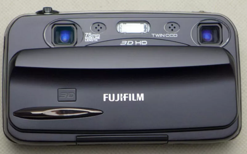 New Boxed Fujifilm FinePix Real 3D W3 Digital Camera 4547410102062