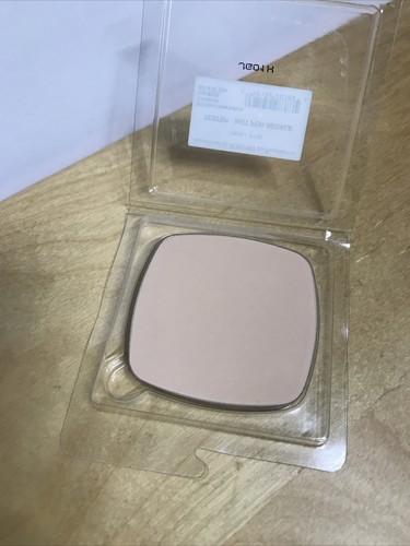 FULL SIZE Tester 14g bareMinerals Ready SPF 20 Foundation FAIR R110 - Picture 2 of 3