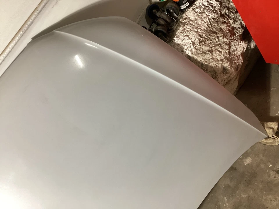 AUDI A4 2.0T 2009-2012 serie premium capó cubierta panel carcasa 077010542A OEM. Foto 2 de 4