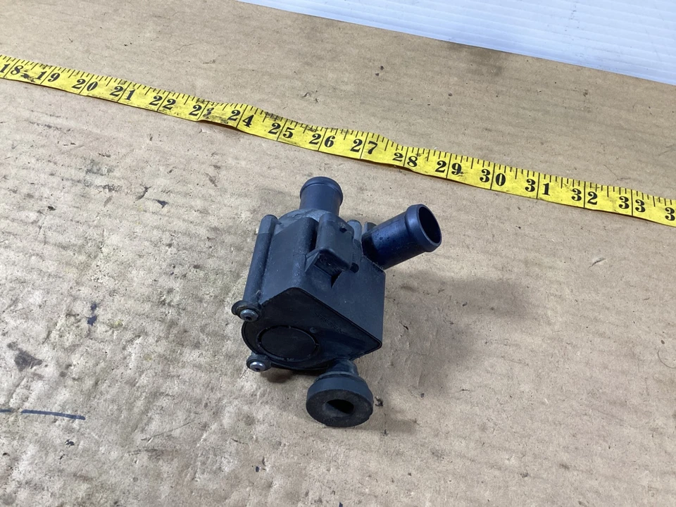 2018 - 2020 AUDI S4 ENGINE COOLANT AUXILIARY WATER PUMP 4G0129234 OEM . - Image 2 of 4