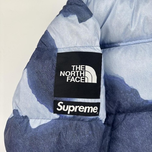 Supreme x The North Face TNF Bleached Denim Print Nuptse Puffer jacket in blue - Picture 3 of 4
