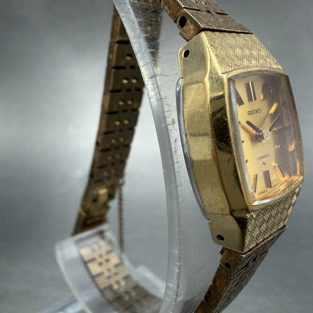 Seiko Tank Watch Women 17mm Champagne Dial Gold Tone Manual 11