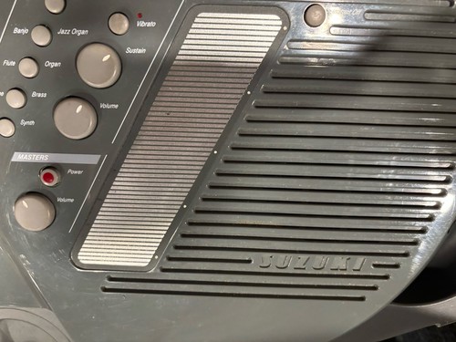 Teclado sintetizador Suzuki Omnichord System 200m OM-200m con estuche fuente de alimentación - Imagen 5 de 17
