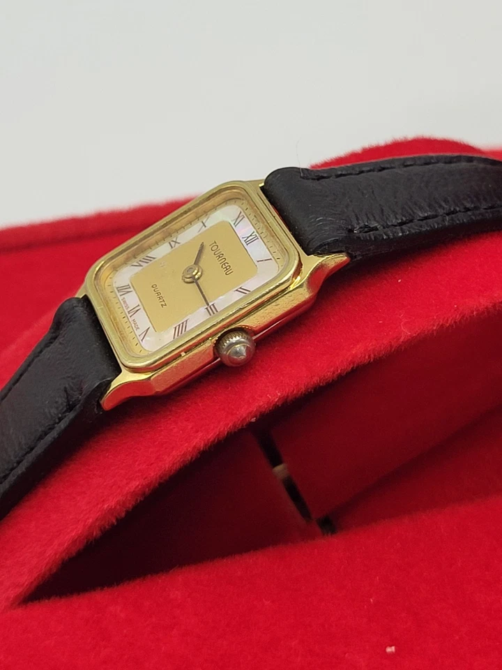 [ Vintage Rare ] Tourneau Ladies Swiss Quartz Watch Leather Strap 137904 - Image 2 of 4