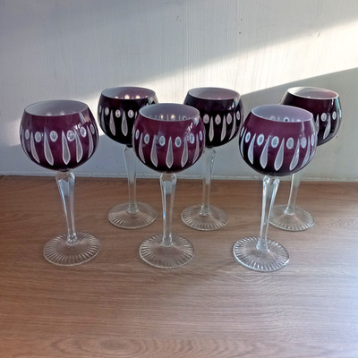 Böhmische Weingläser 6er Set, nie benutzt mit Originalkarton.