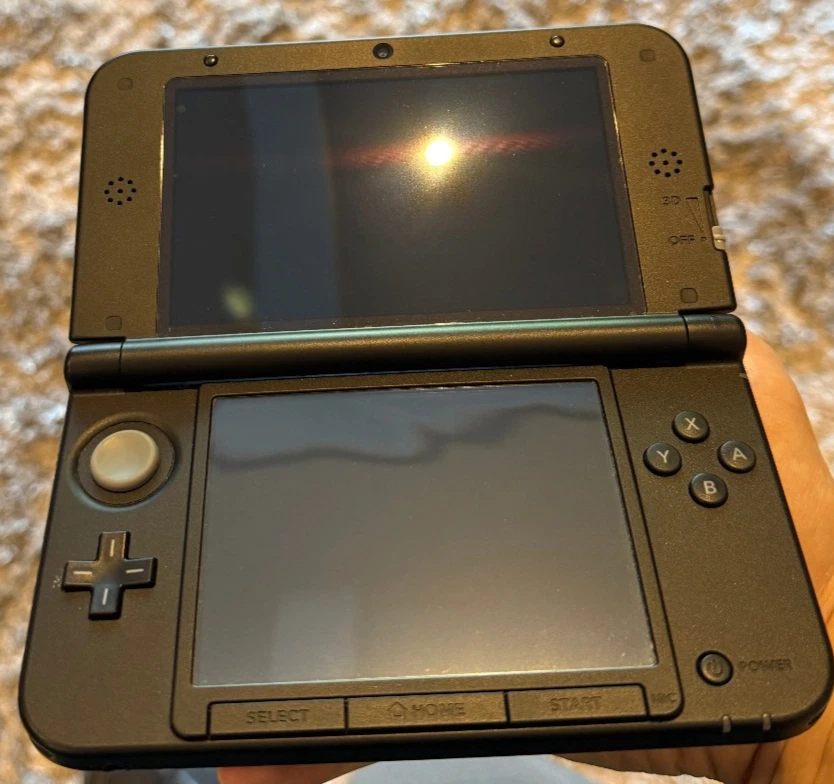 Nintendo 3DS XL Spielkonsole Blau/Schwarz Handheld - Gebraucht - Bild 4 von 4