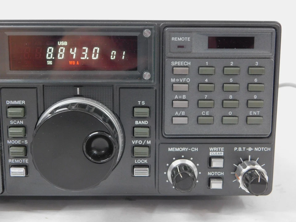 Icom IC-R71A Vintage Radio Communications Receiver + Box + Manual (needs work) - Image 4 of 4