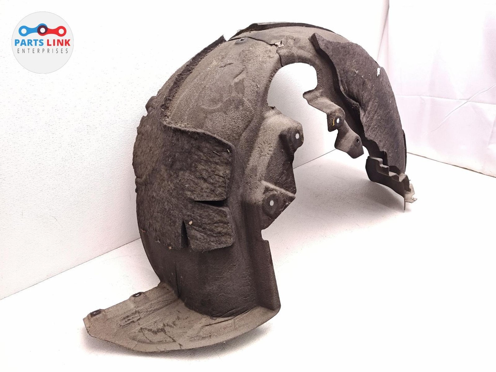 2016-20 BENTLEY BENTAYGA REAR LEFT FENDER LINER SPLASH SHIELD WHEEL WELL 636 OEM