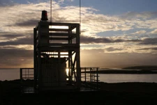 Photo 6x4 Head of Mula light Belmont/HP5600 Silhouetted against late aft c2008