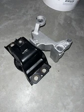 Engine Mount Kit-4 Piece Engine and Transmission Mount Kit fits 2007 Sentra 2.0L