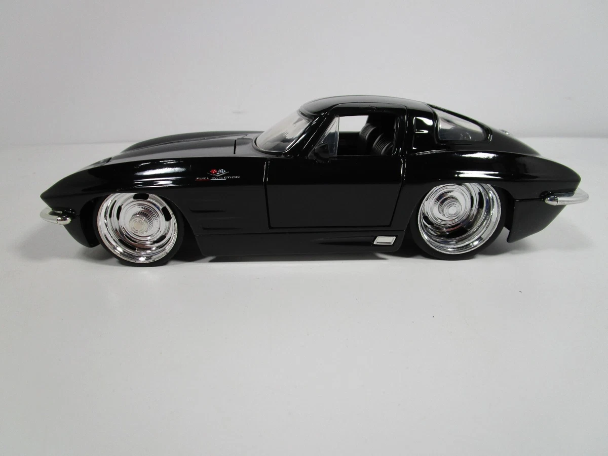 Miniature Voiture Kinsmart - Chevrolet Corvette Stingray 1963 - Échelle 1:36 - Rouge - Neuf