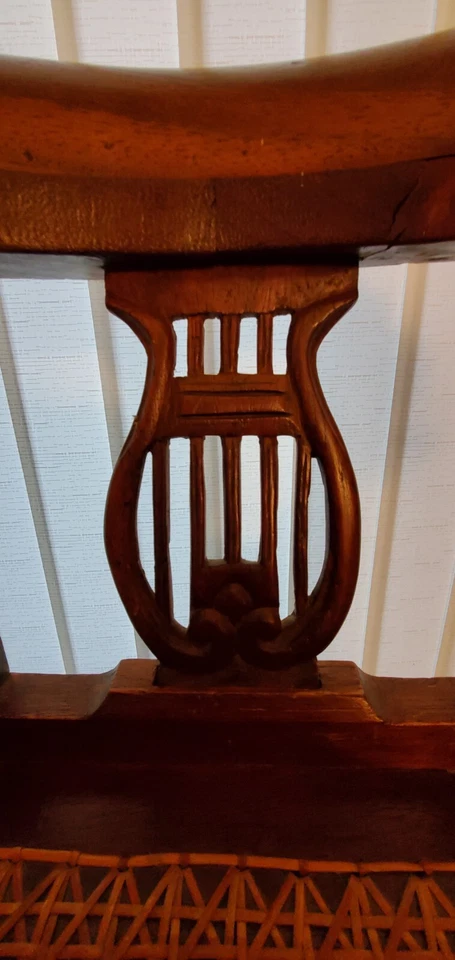  Винтажный детский стул с спинкой из лиры с каином снизу - Изображение 2 из 4