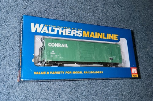 Walthers Mainline HO Conrail 50’ Evans Smoothside Boxcar / #910-1928 / #169910 | Condition: Used