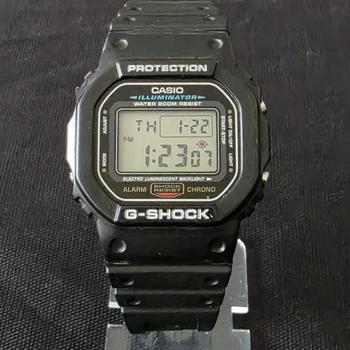 VTG 90's Casio G-Shock 1545 DW-5600E Men's Square 42mm Watch Retro Collectible