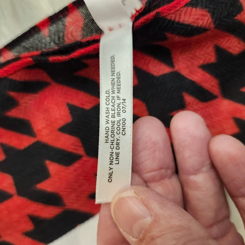 Talbots Bufanda Scottie Perro Estampado Pata de Gallo Rojo Negro Blanco Poliéster Foto 4 de 4