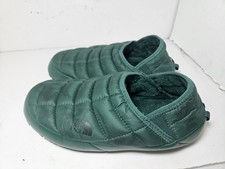 The North Face Thermoball Traction Mule V Womens Size 8 Green Insulated Slippers