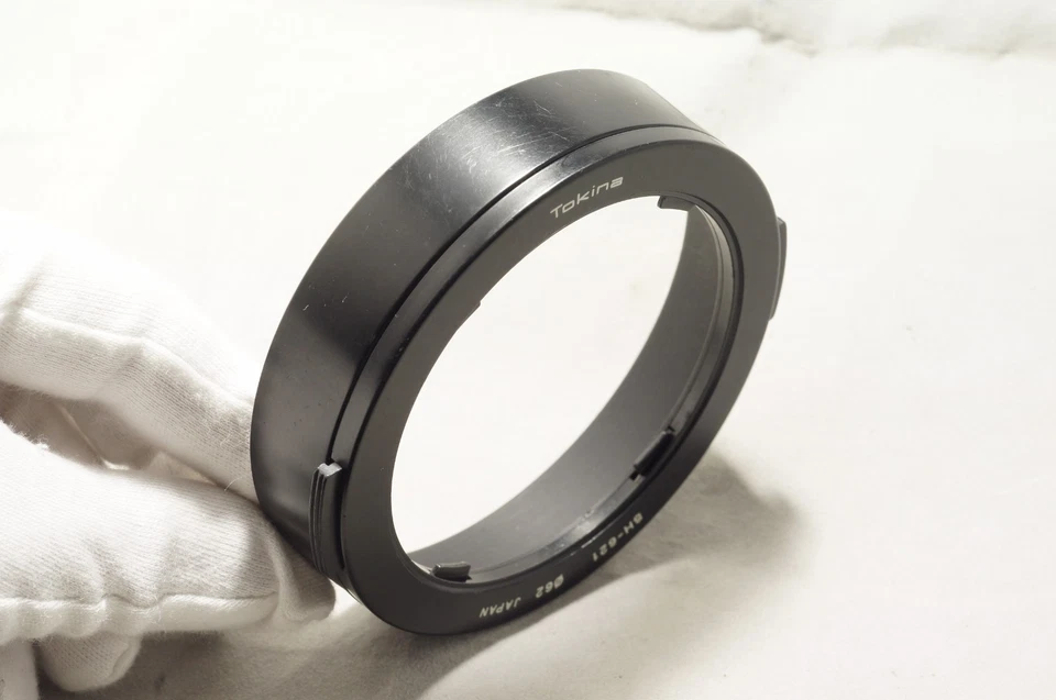 Пластиковый капюшон Tokina SH-621 62 мм [Tk-9] - Изображение 2 из 4