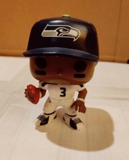 2016 Funko Pop NFL Series 3 Vinyl Figures Guide and Gallery 9