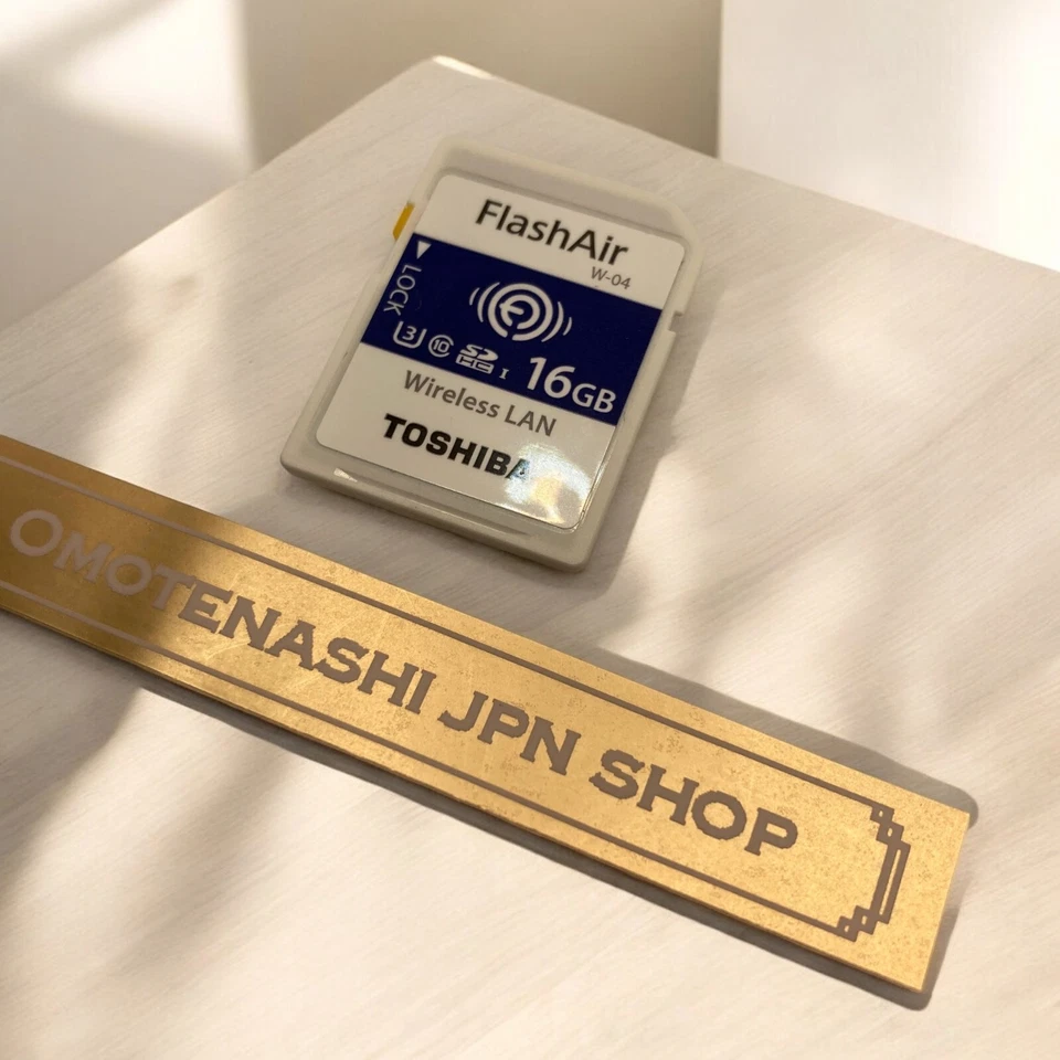 TOSHIBA FlashAir W-04 16GB Class10 UHS-1Flash Air SD-UWA016 Wireless Memory Card - Image 2 of 4