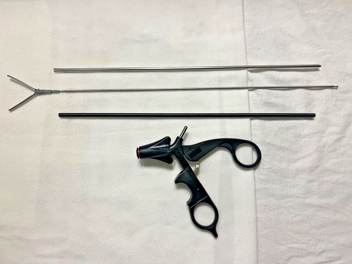 Aesculap PM657R ADTEC DeBakey Grasping Forcep Vascular Clamp 5mm X