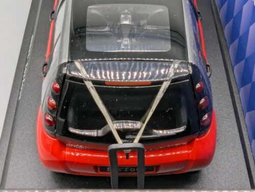 Modellini auto 1:18 Kyosho Smart Forfour rosso in confezione originale - Foto 3 di 10
