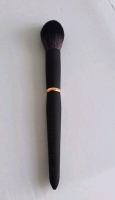 Youngblood YB5 Pinsel Puder Wange Polieren Foundation Make-up Neu SCHNELLER VERSAND 