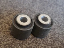 Land Rover Discovery 2 Watts Linkage Outer Bush x2  - RGX100970