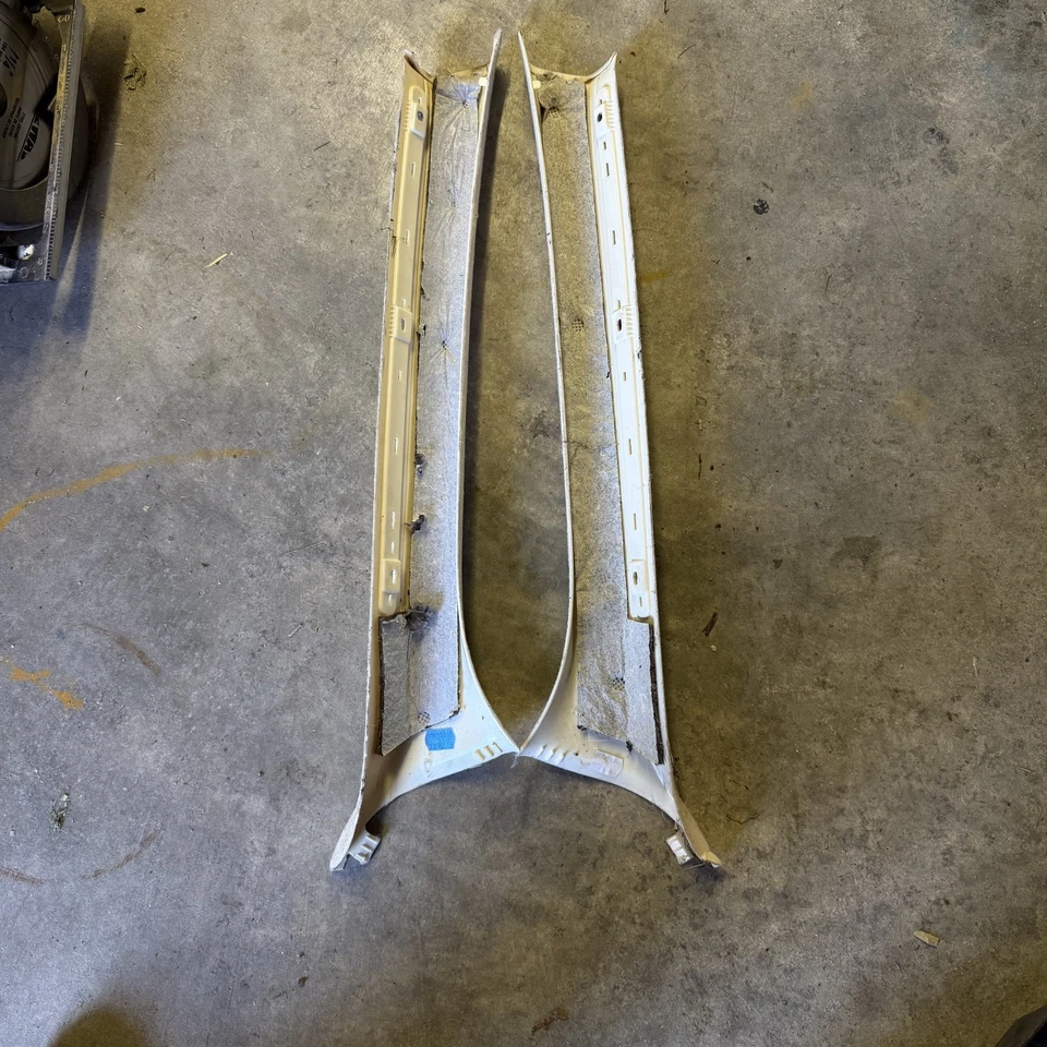 Juego de molduras originales BMW Serie 3 4 puertas E46 pilar beige izquierdo y derecho Foto 2 de 3