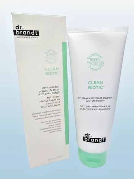 JUEGO DE 2 LIMPIADORES DE YOGUR DR. BRANDT CLEAN BIOTIC PH BALANCEADO 3,5 OZ EN CAJA Foto 2 de 3