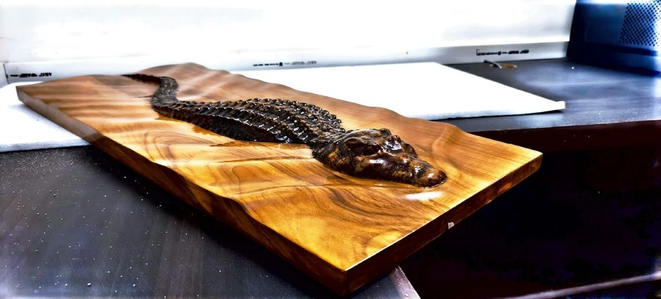 🔆Wood Crocodile Floating on Water - carving on wood Alligator floating - wall - Image 3 of 4