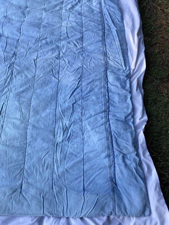 ¿Tommy Hilfiger vintage? Manta edredón doble vaquero azul claro 68x84" Foto 2 de 4