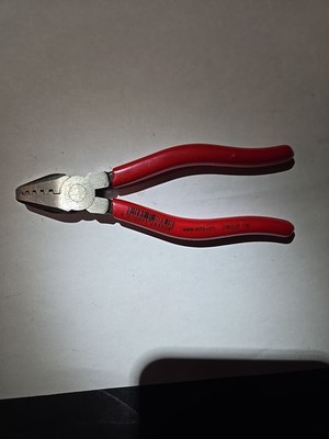 Wiha 32604 - Classic Grip Crimping Pliers, 5.75'