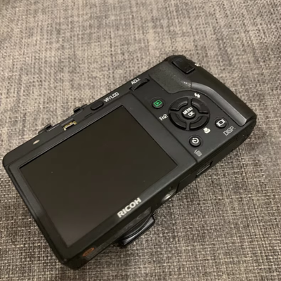 Ricoh GX200 12.1MP Black Compact Digital Camera RAW Support