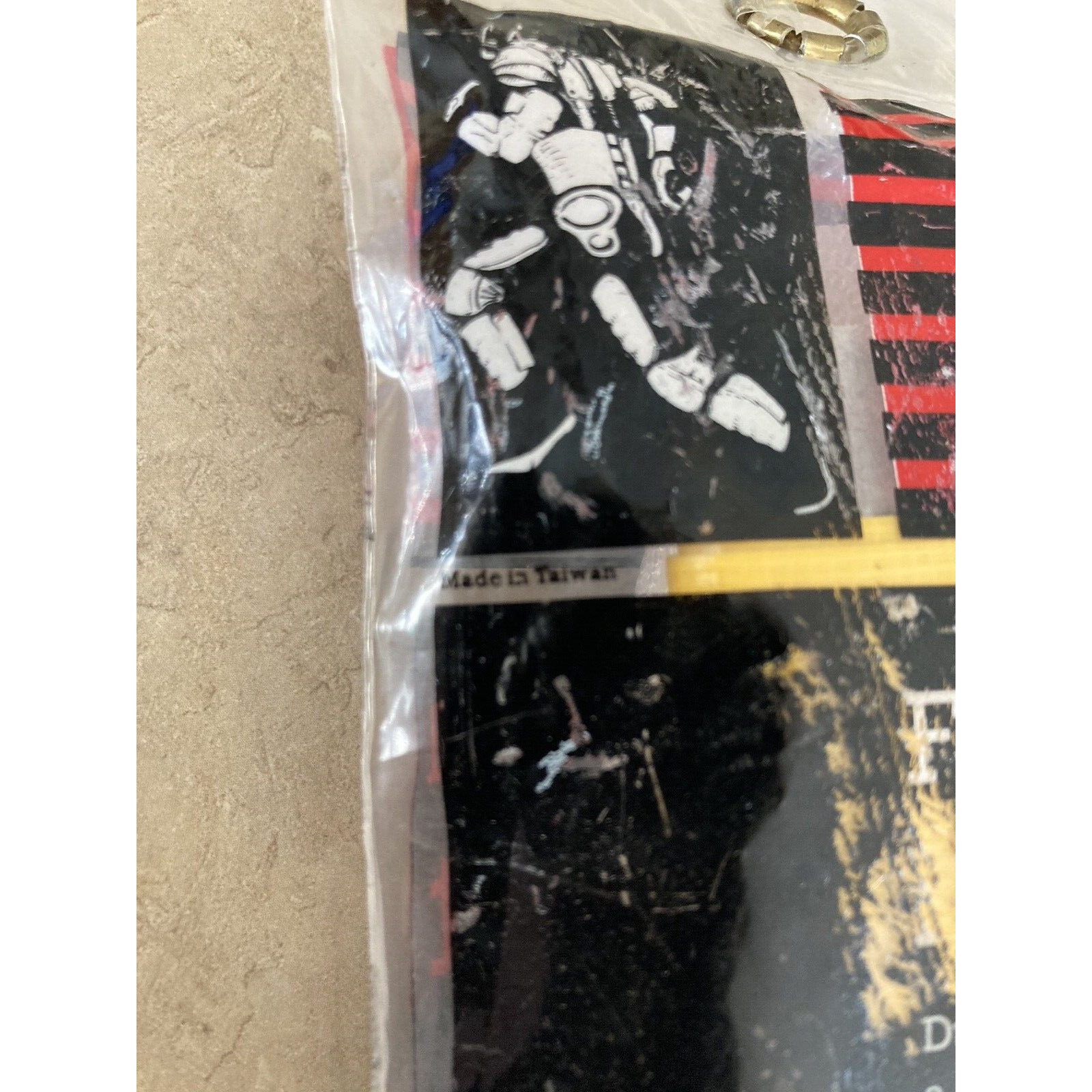 Adams Flag Football Set White Belt and Two Yellow Flags Up to 42 in. NOS Read